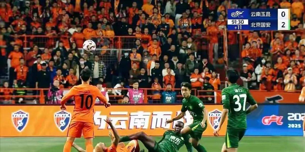 争议裁判判罚,影响比赛结果争议不断 争议裁判判罚,影响比赛结果争议不断