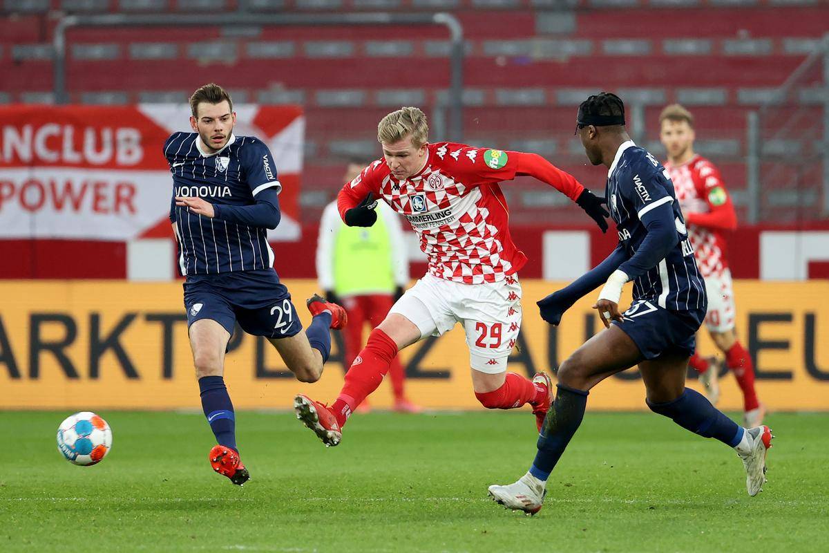 开云APP-德甲主场失利双方战术碰撞令人期待