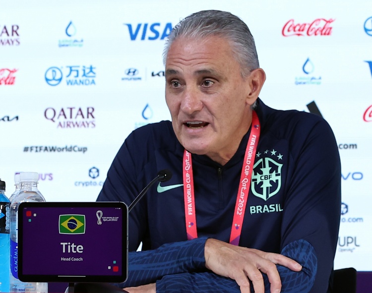 包含罗马主教练遭遇执教危机,球迷呼吁换帅的词条 包含罗马主教练遭遇执教危机,球迷呼吁换帅的词条