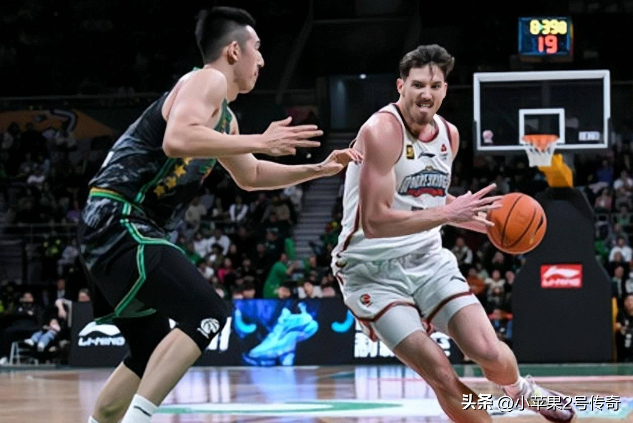 全球篮球赛中发生激烈争夺,胜负悬念 全球篮球赛中发生激烈争夺,胜负悬念