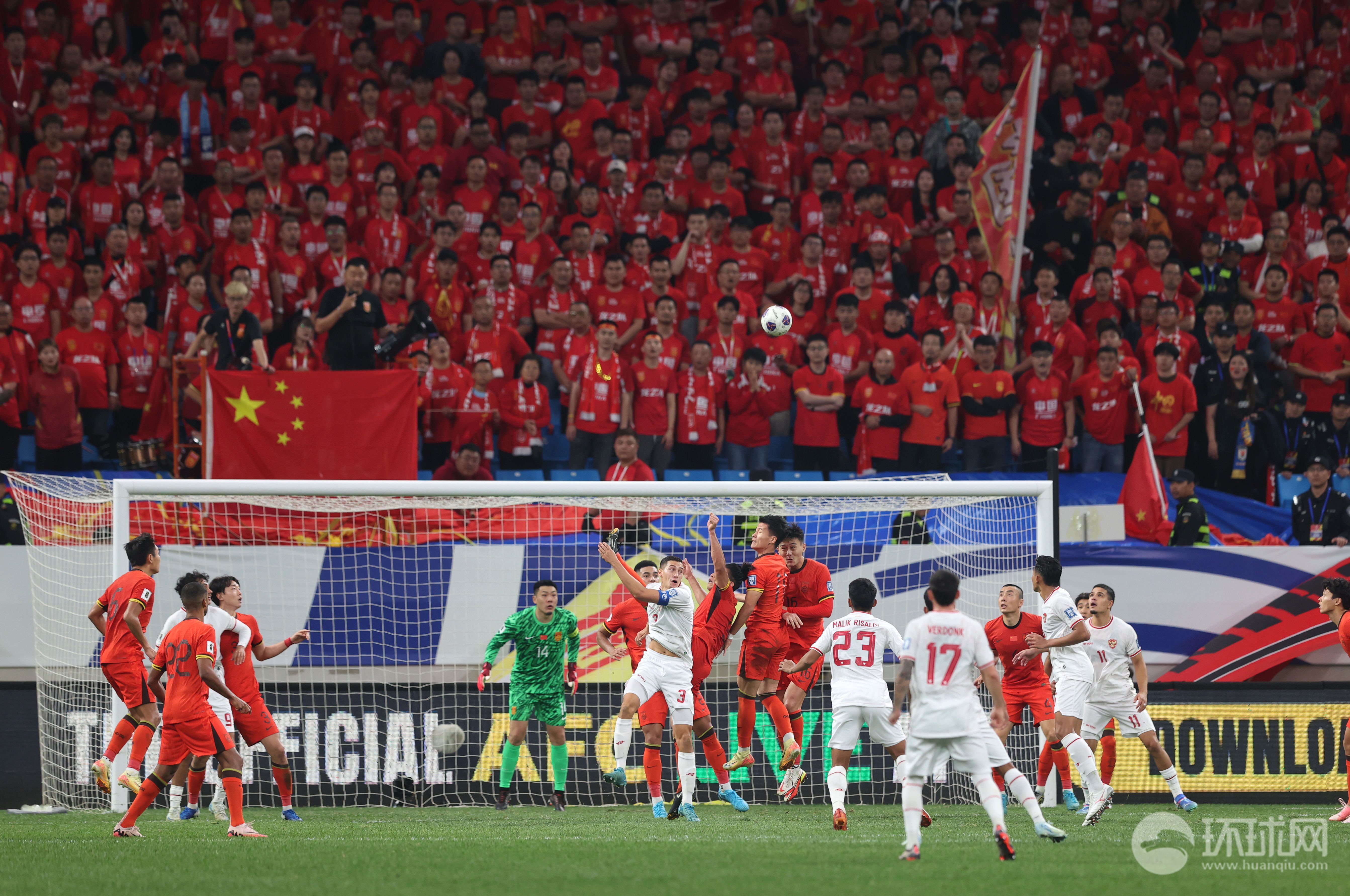 中国国家队在比赛中获得胜利 中国国家队在比赛中获得胜利