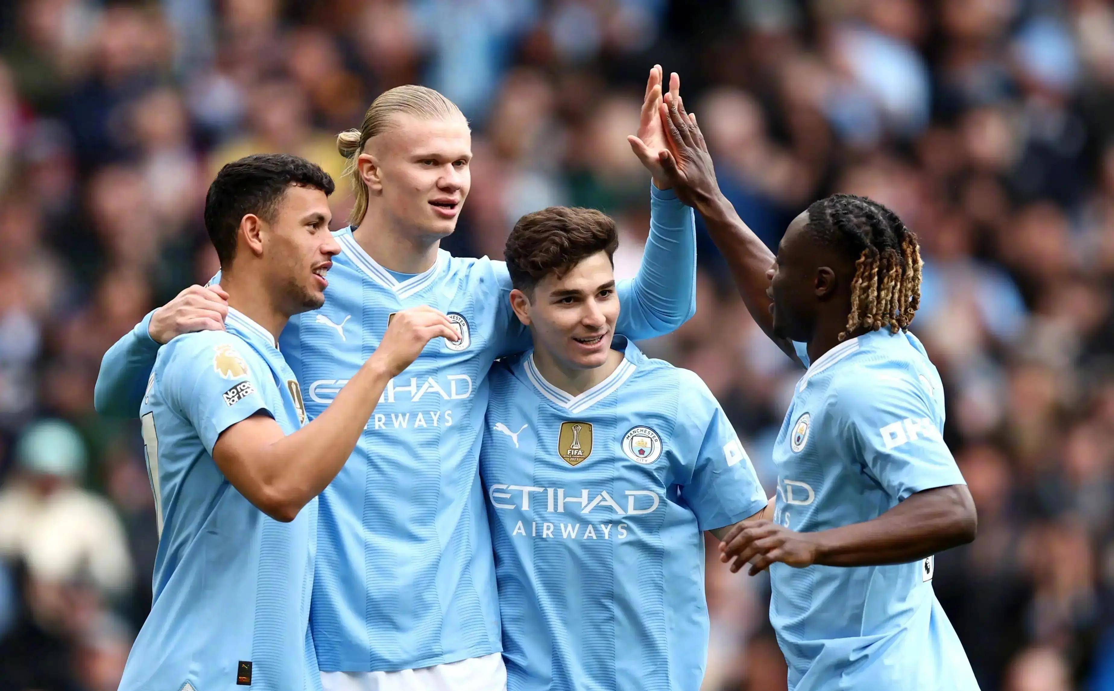 开云APP-曼城客场不敌对手，英超榜首稍受影响