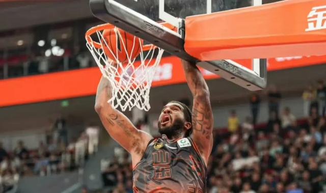 河北男篮全力争胜,一场胜利在望 河北男篮全力争胜,一场胜利在望