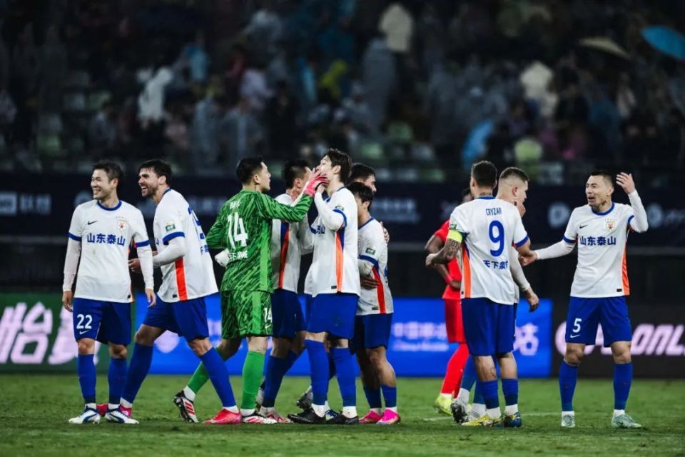 开云平台-国安客场不敌山东鲁能，遭遇两连败的简单介绍