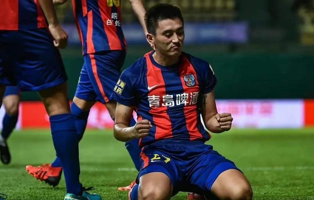 包含青岛黄海备战恒大之战,教练组调整阵容的词条 包含青岛黄海备战恒大之战,教练组调整阵容的词条