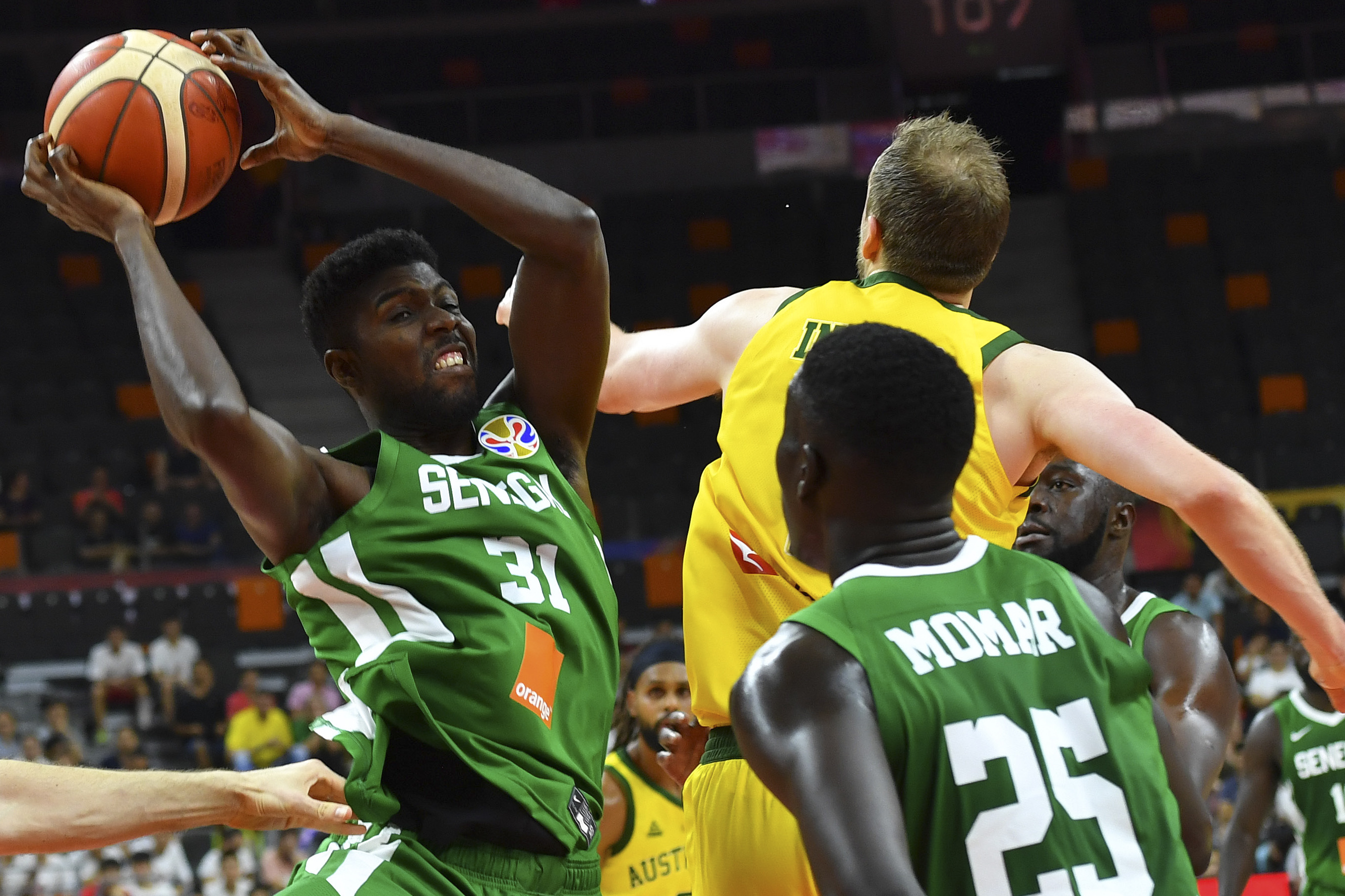 开云APP-澳大利亚篮球盛事：前三甲擦肩过关的简单介绍