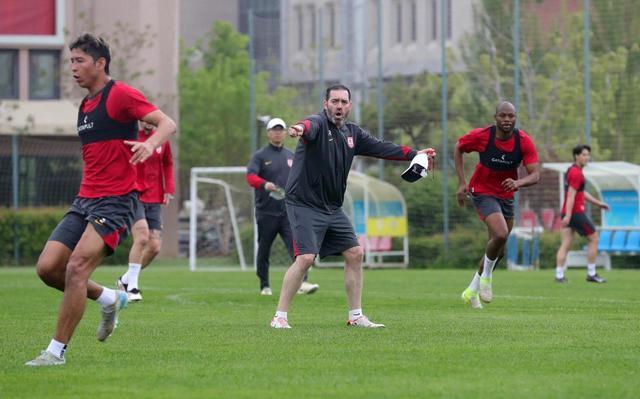 长春亚泰备战下一场比赛,调整训练计划的简单介绍 长春亚泰备战下一场比赛,调整训练计划的简单介绍