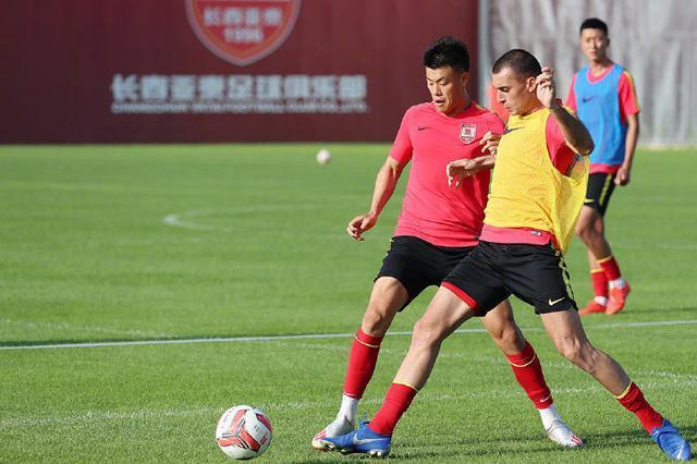 开云体育APP下载-包含深圳佳兆业客场胜贵州恒丰，取得关键三分的词条