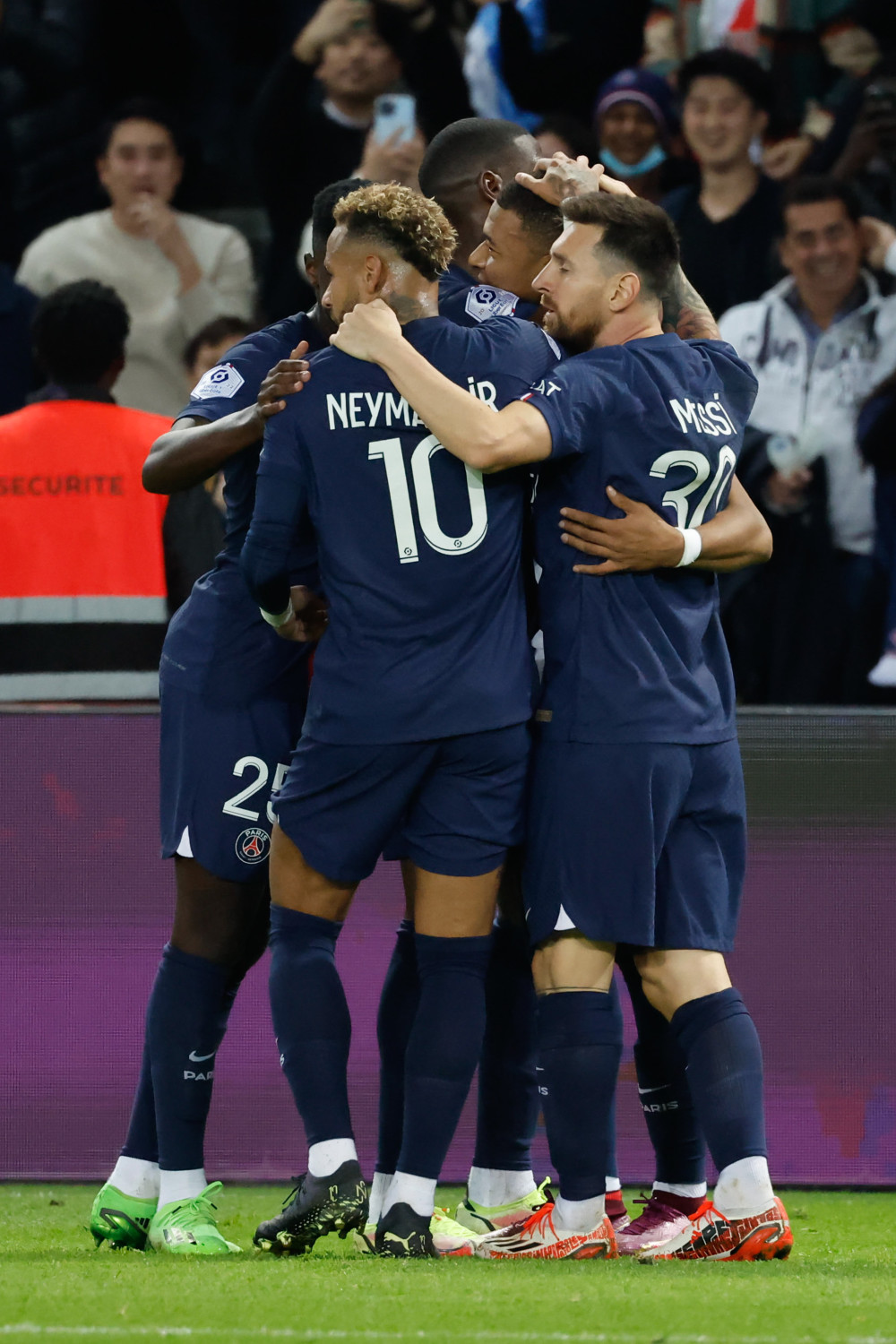 开云体育在线-关于巴黎圣日耳曼全队备战法国杯比赛的信息