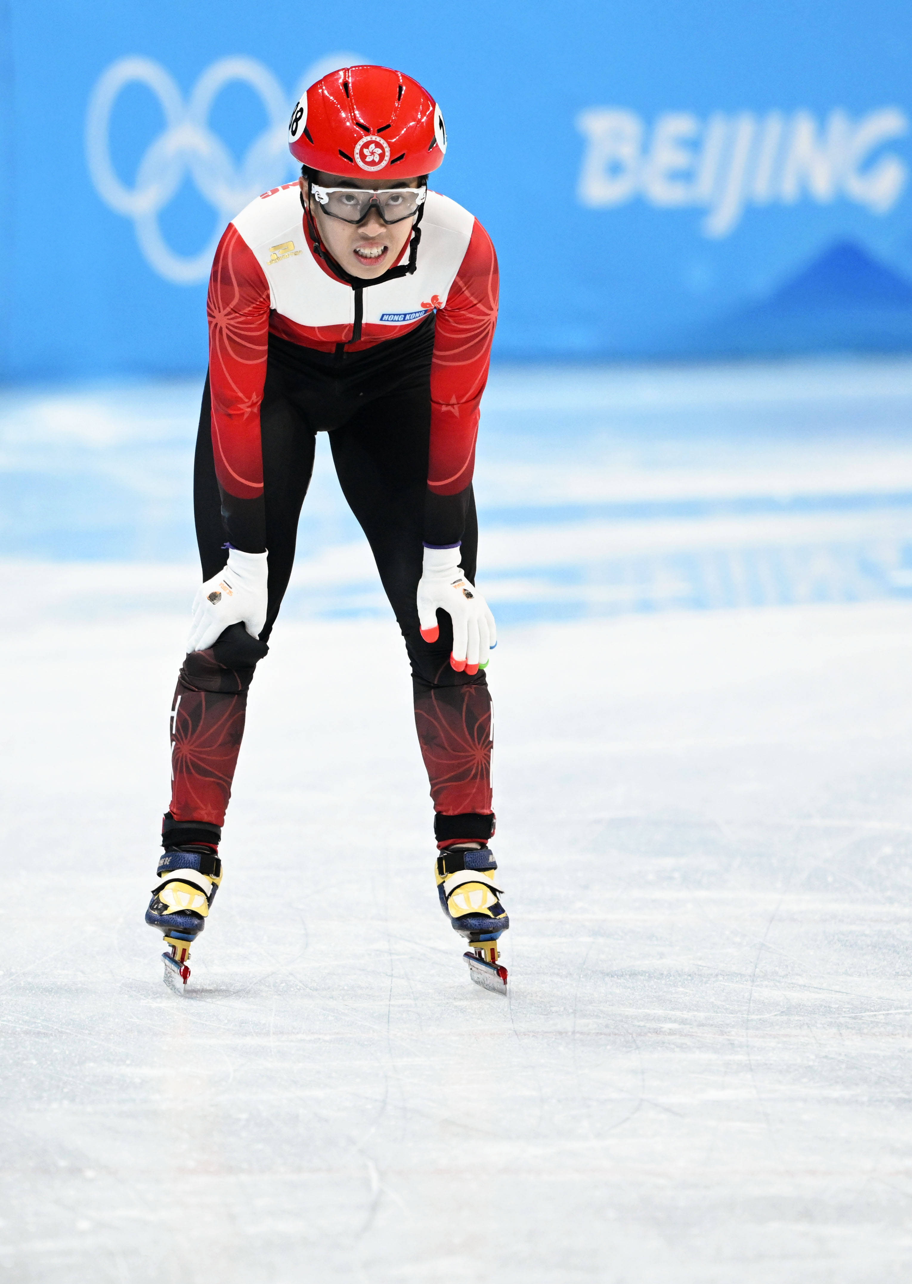 开云官网-短道速滑比赛战罢，惊险连连