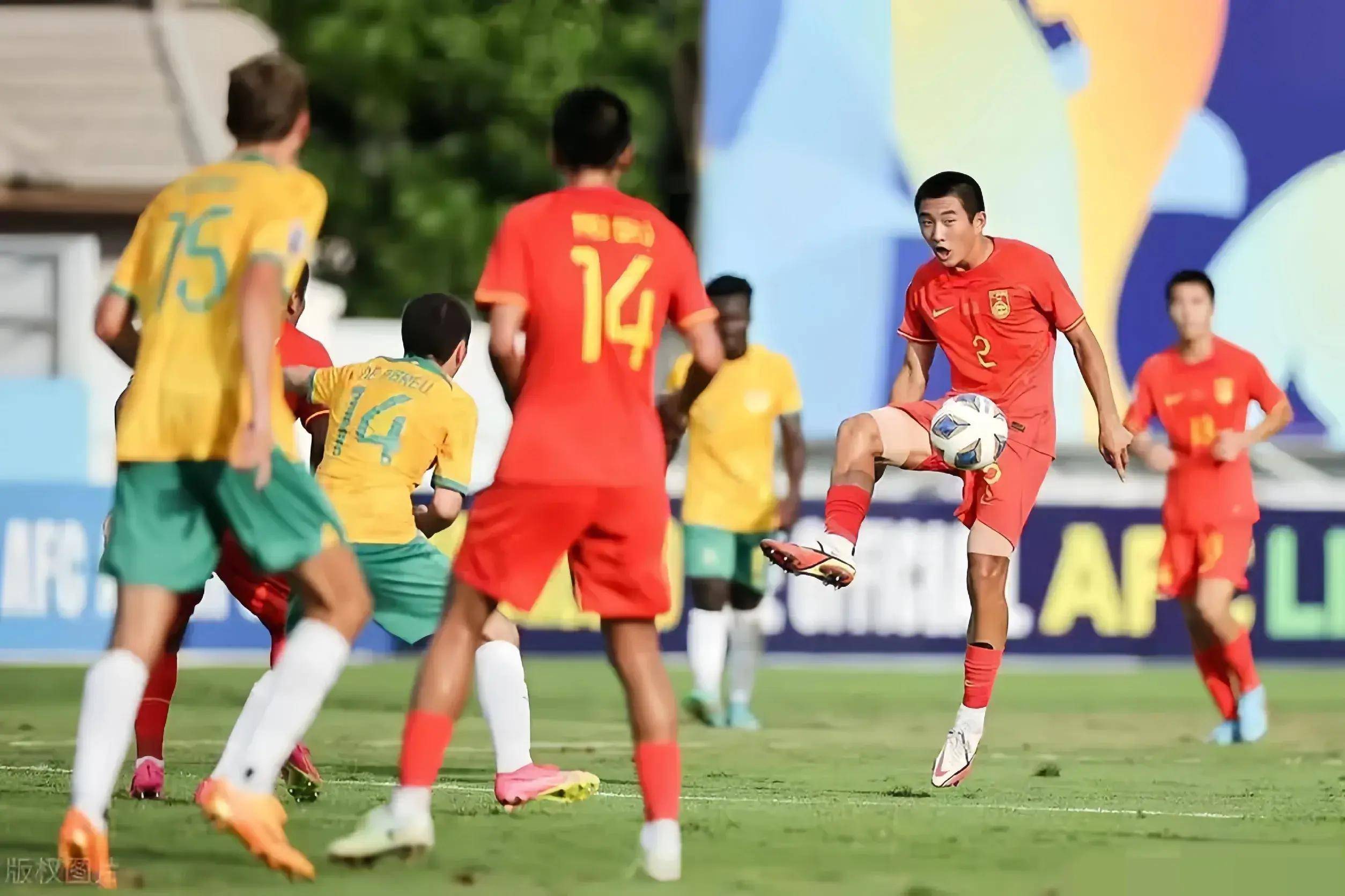 开云体育APP下载-澳洲队在比赛中反击成功，战胜对手