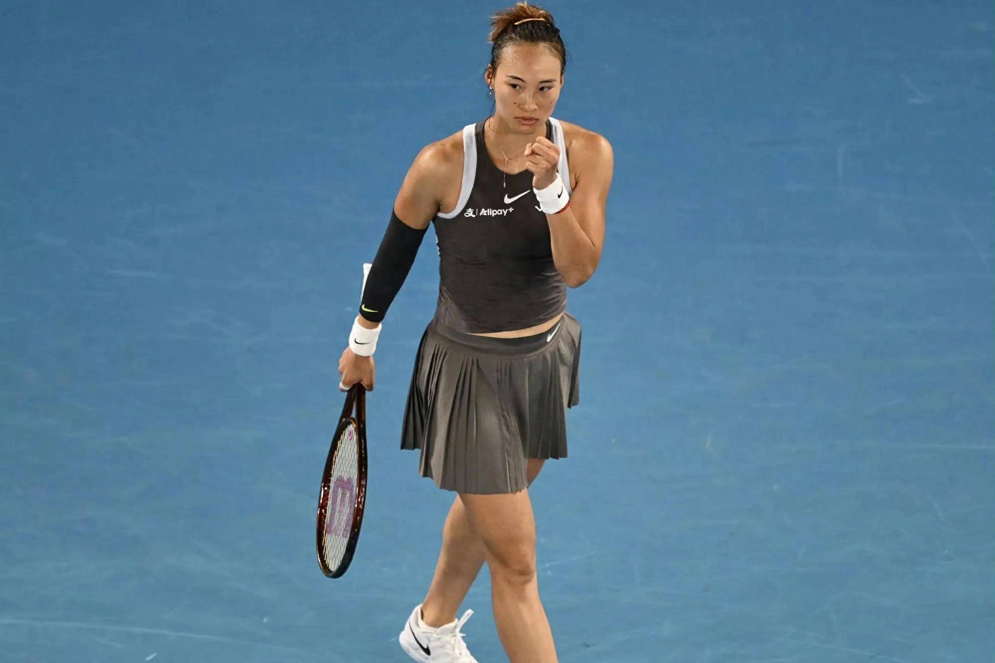 澳洲队在比赛中反击成功,战胜对手 澳洲队在比赛中反击成功,战胜对手