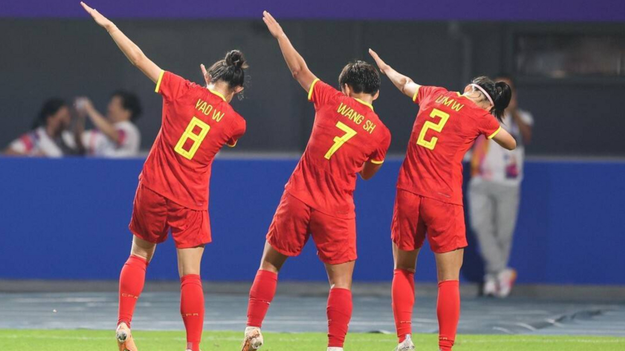 开云体育在线-包含国足女足双拼,中国队拿下小组第一的词条