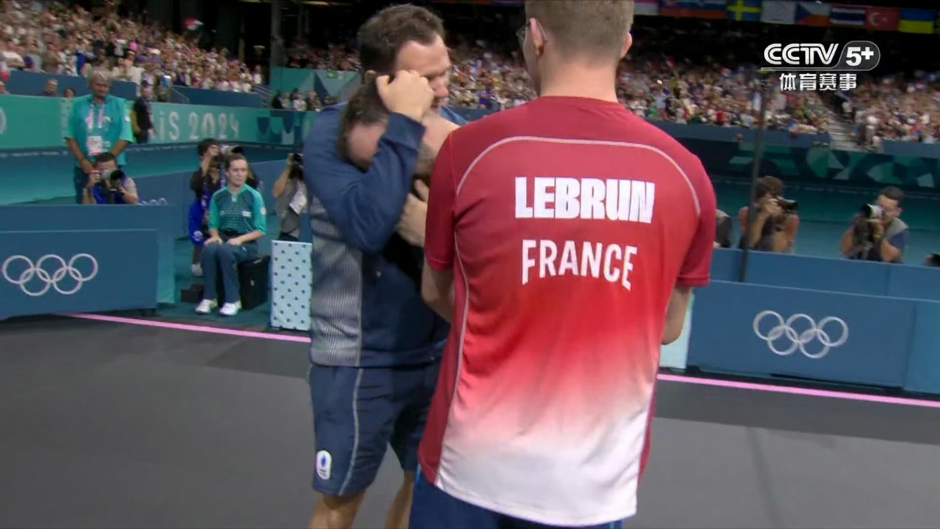 包含法国队员勇夺银牌,成绩喜人的词条 包含法国队员勇夺银牌,成绩喜人的词条