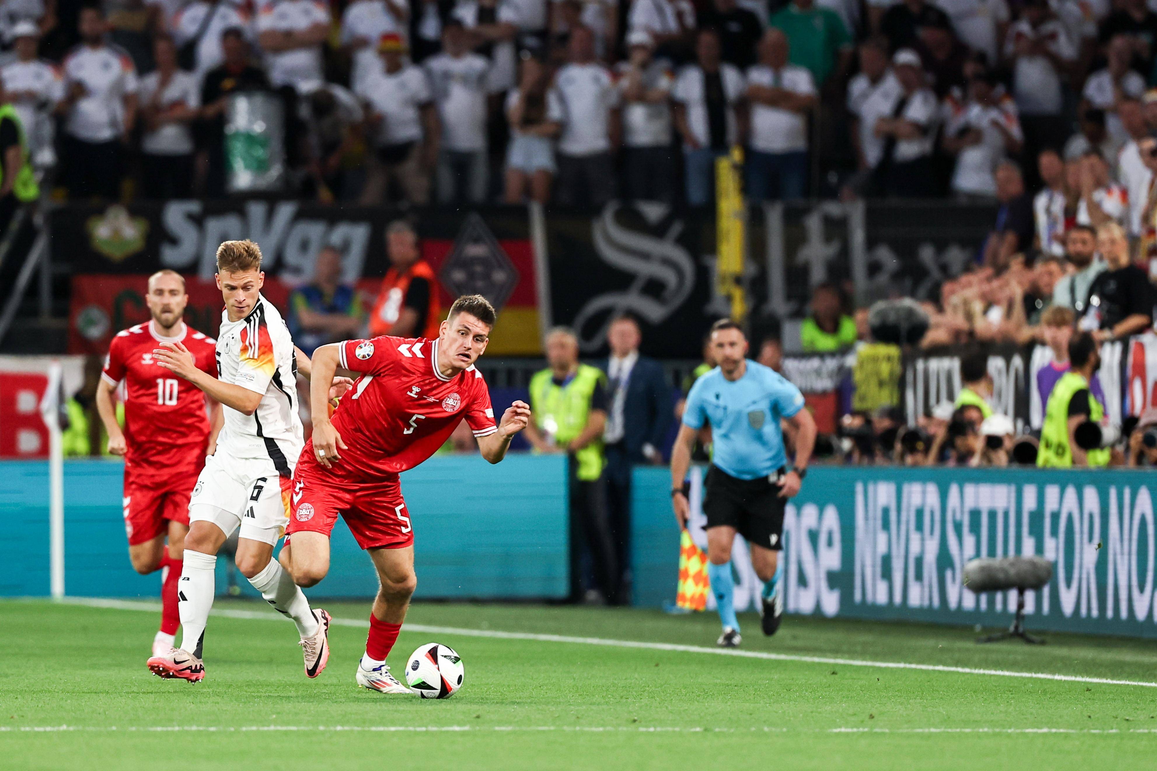 开云官网-在场上比利时大胜比丹麦，晋级欧洲杯正赛的简单介绍