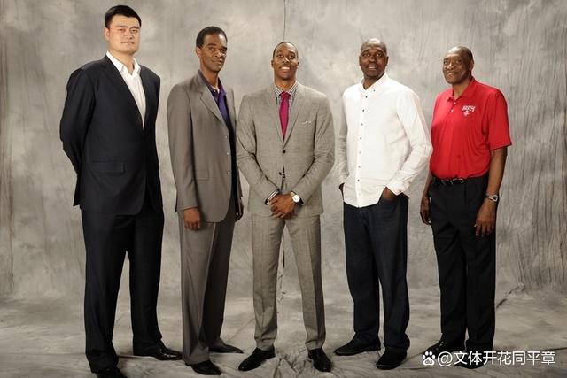 开云体育官方网站-超级巨星入选十大最佳球员名单