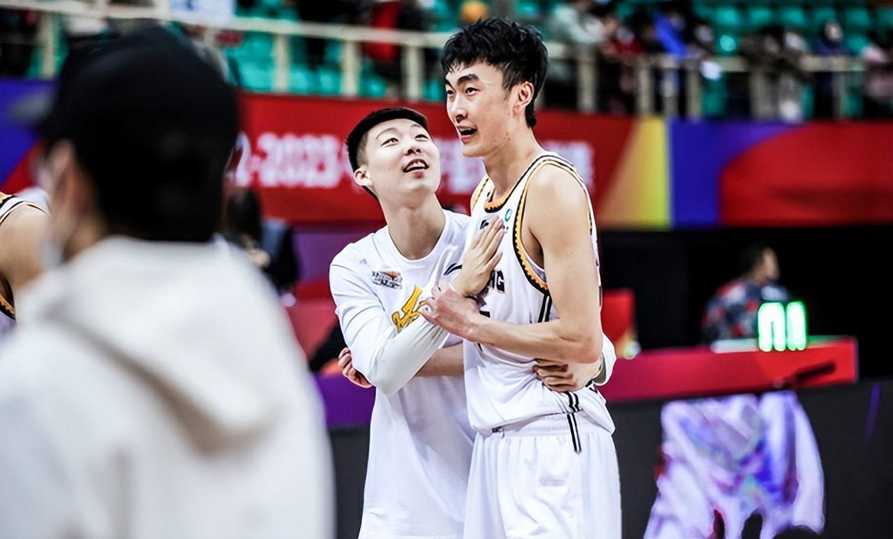 雷加利斯主场大胜,实现两连胜 雷加利斯主场大胜,实现两连胜