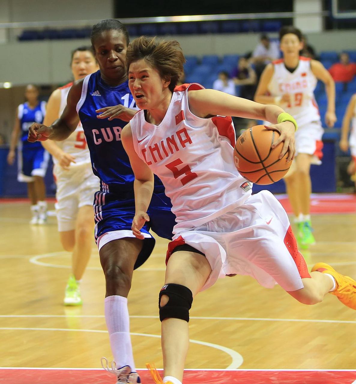 开云平台-芬兰女篮战胜挪威稳步进军北欧篮球联赛的简单介绍