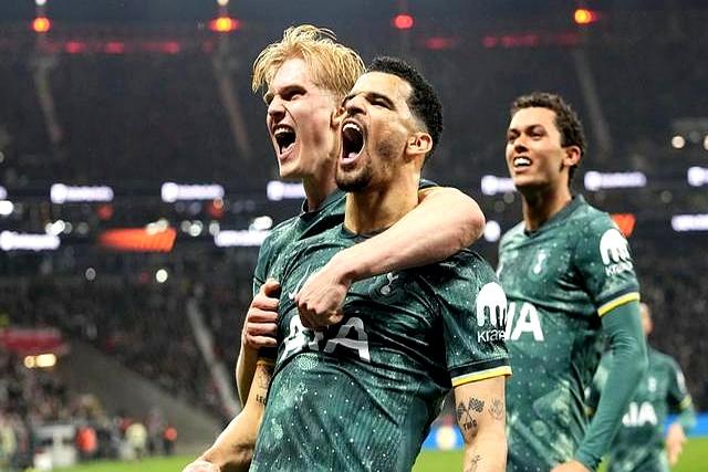 开云体育官方网站-曼联客场击败巴黎，晋级欧冠四强