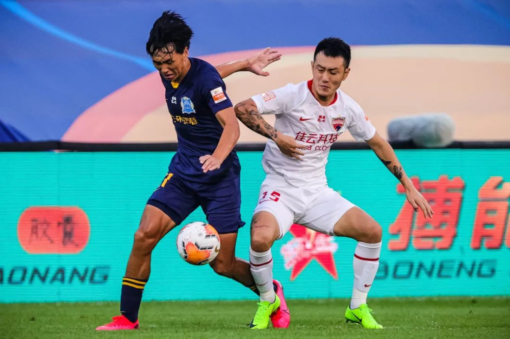 深圳佳兆业球队备战关键比赛,全队团结一心 深圳佳兆业球队备战关键比赛,全队团结一心