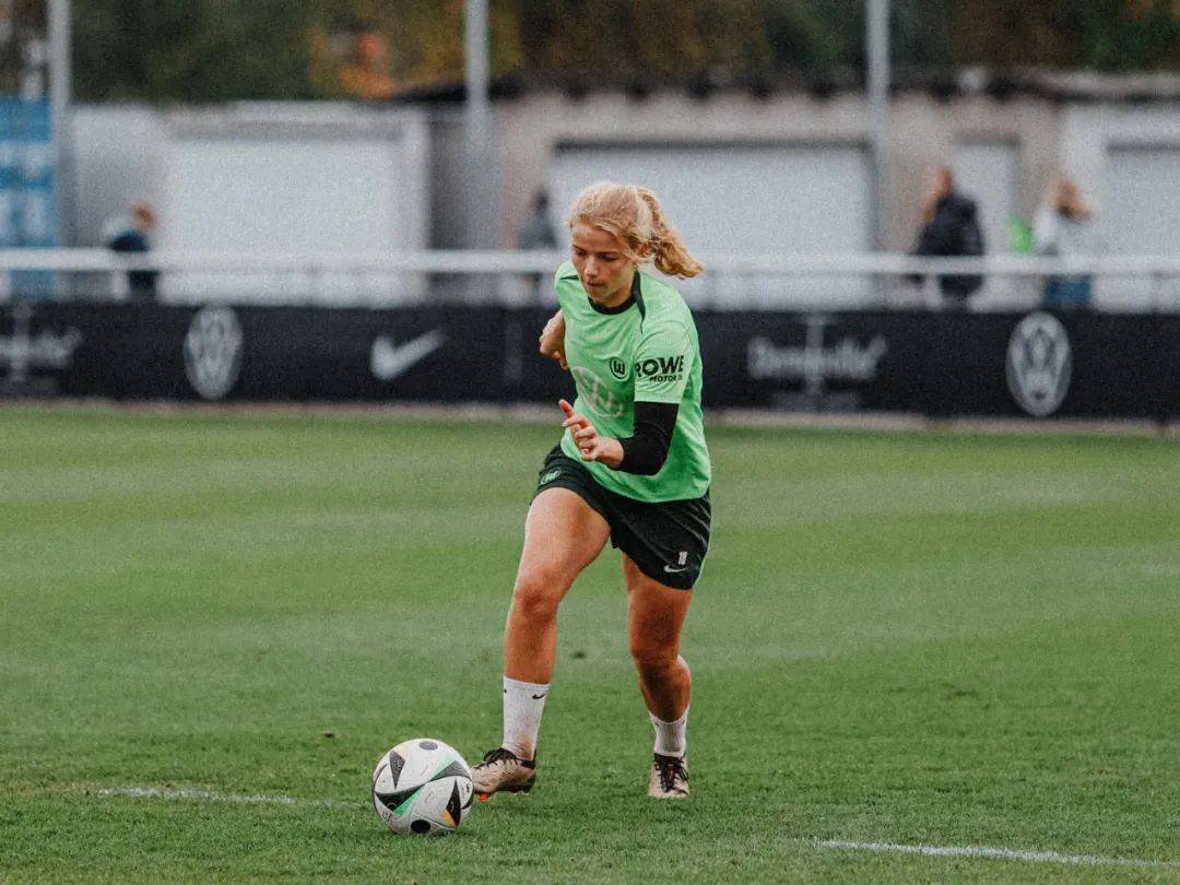 开云APP-德国女足实现绝杀：赛场上演惊心动魄一战