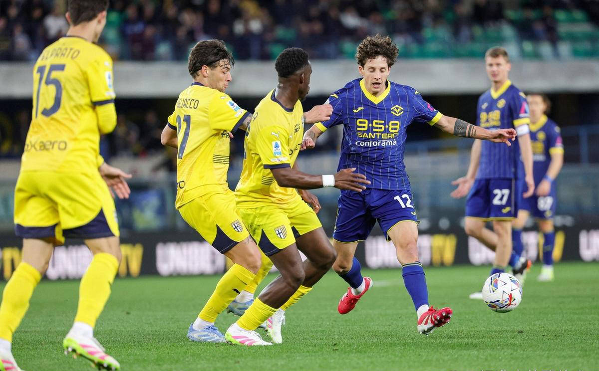 开云官网-帕尔马主场不敌对手，遗憾失分