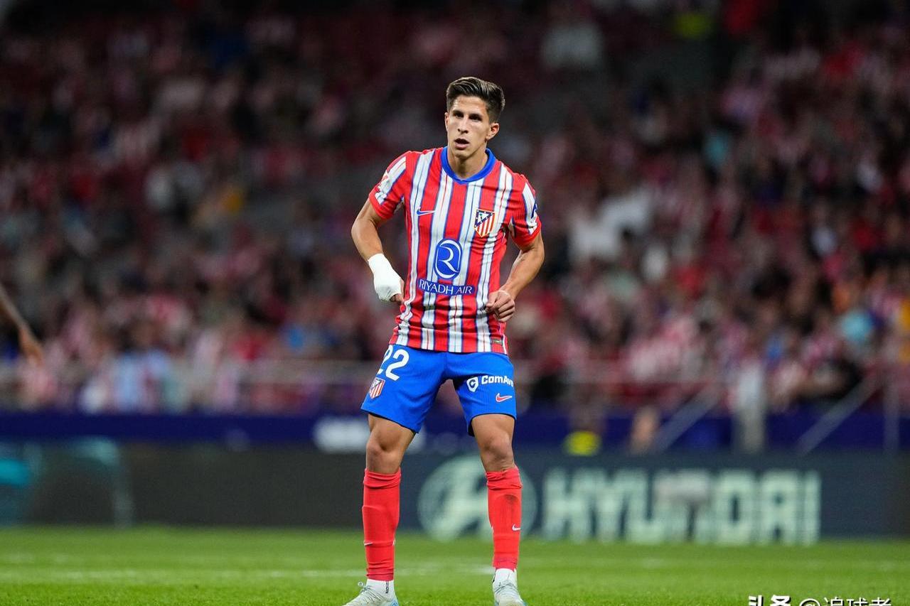 赫塔菲击败埃瓦尔,保持上升态势 赫塔菲击败埃瓦尔,保持上升态势