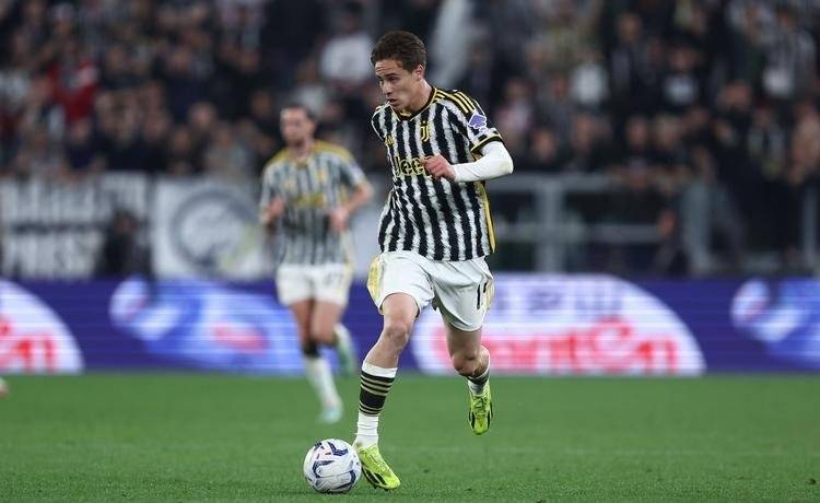 开云体育app-关于国际米兰客场逆转卡利亚里,取得重要胜利的信息