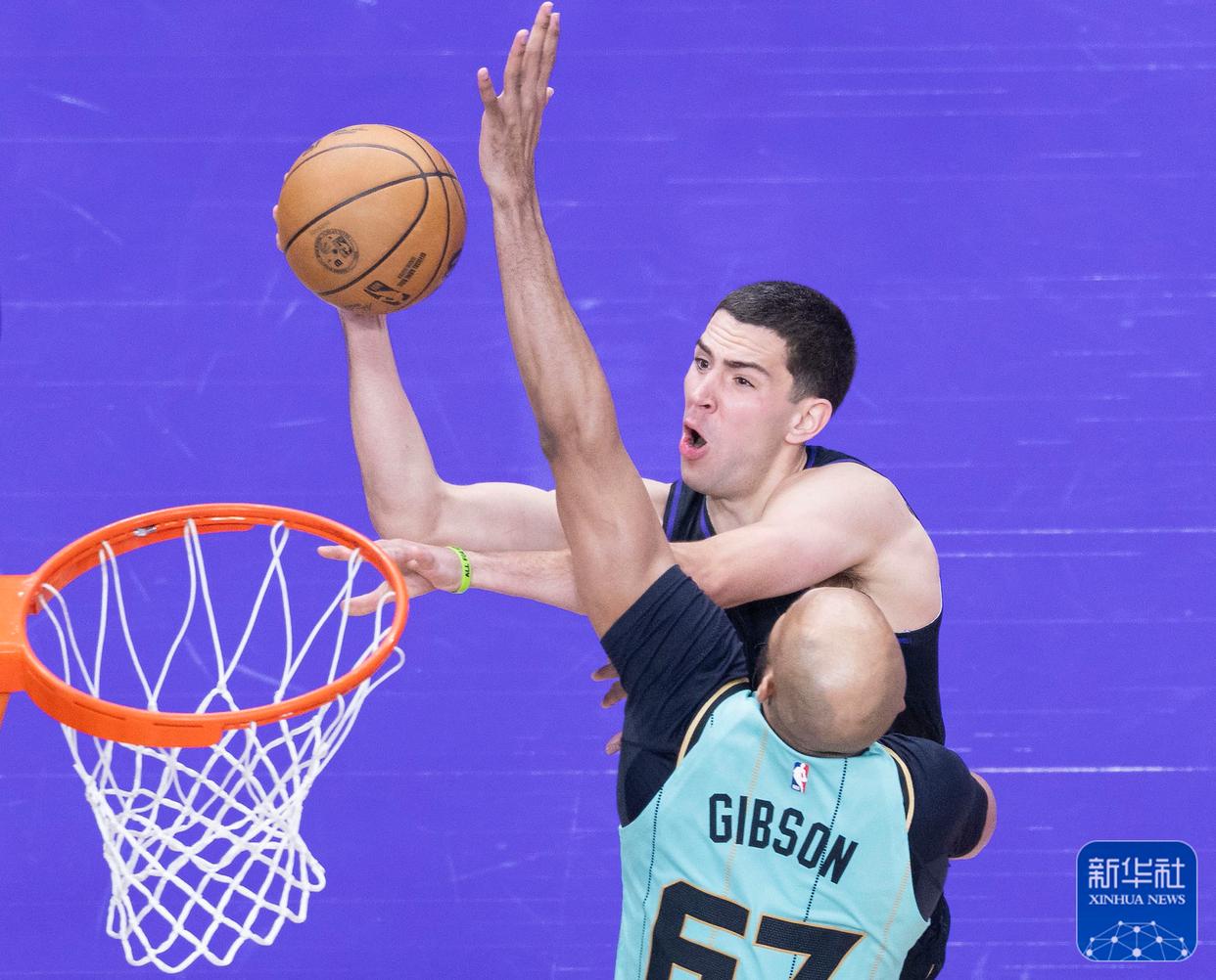 开云体育下载-猛龙队主教练透露训练秘诀，备战下一场比赛