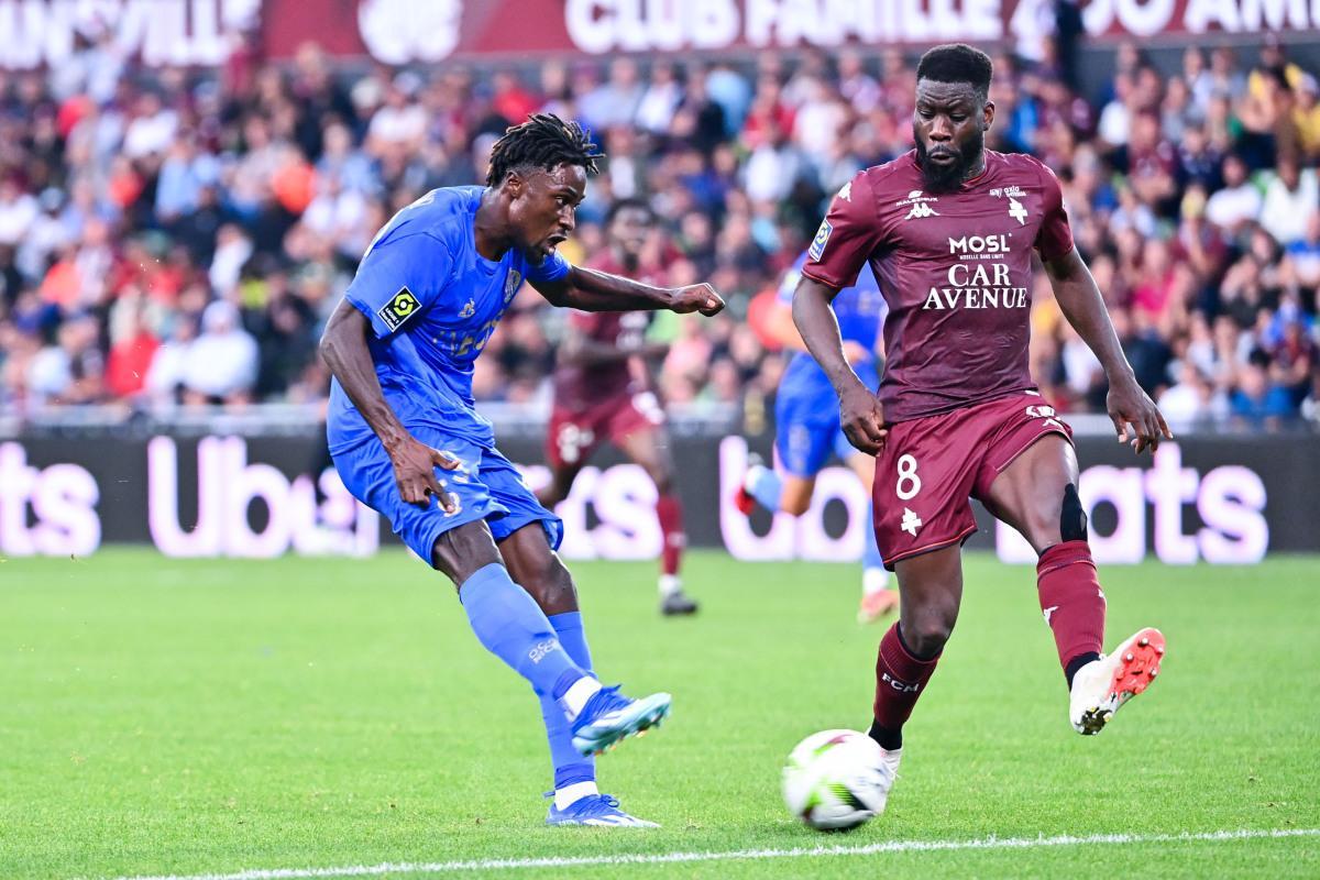 马赛客场不敌对手遭遇联赛失利 马赛客场不敌对手遭遇联赛失利