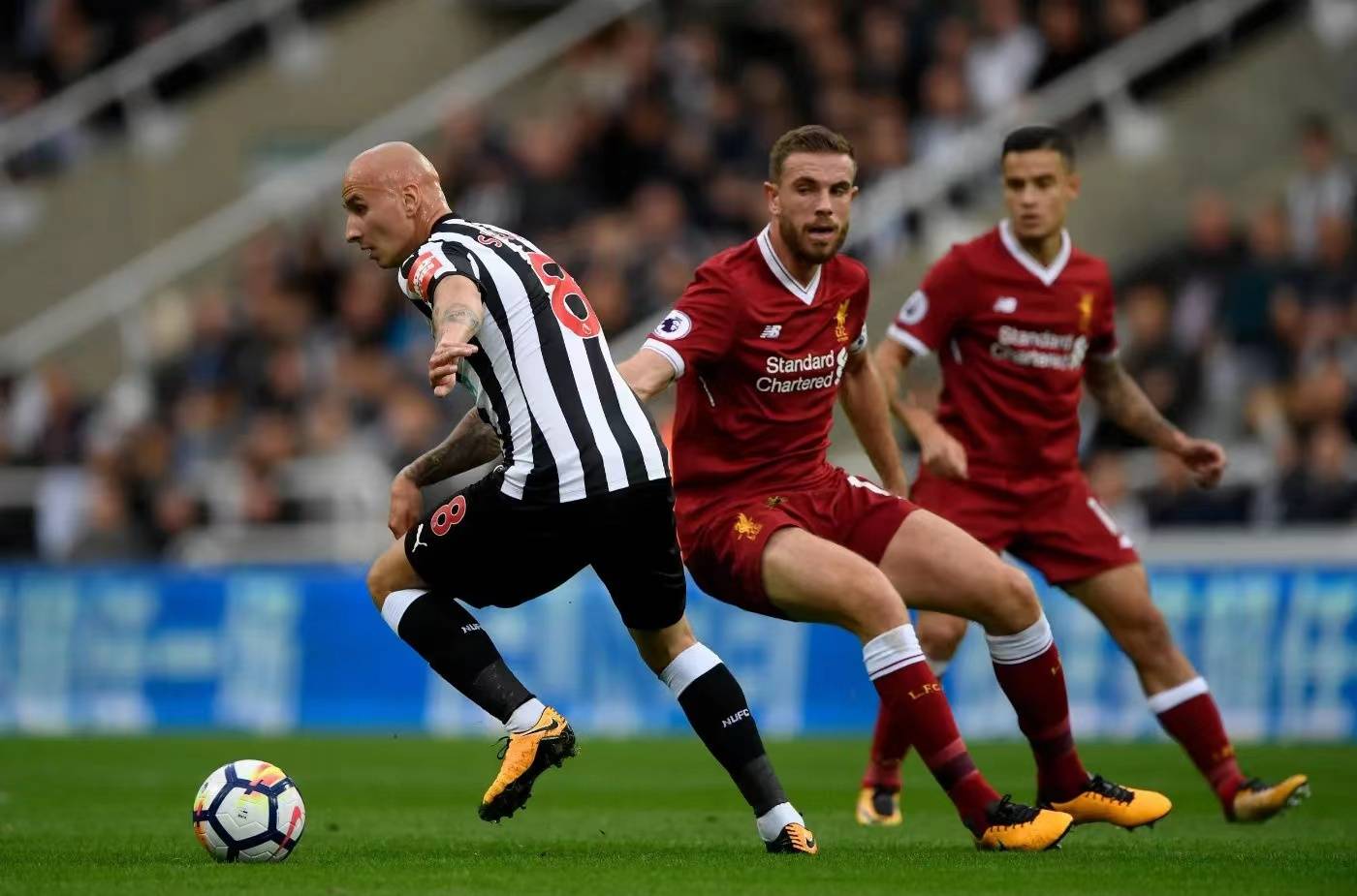 开云体育平台APP-格拉纳达客场挑战塞维利亚，抢分关键之战