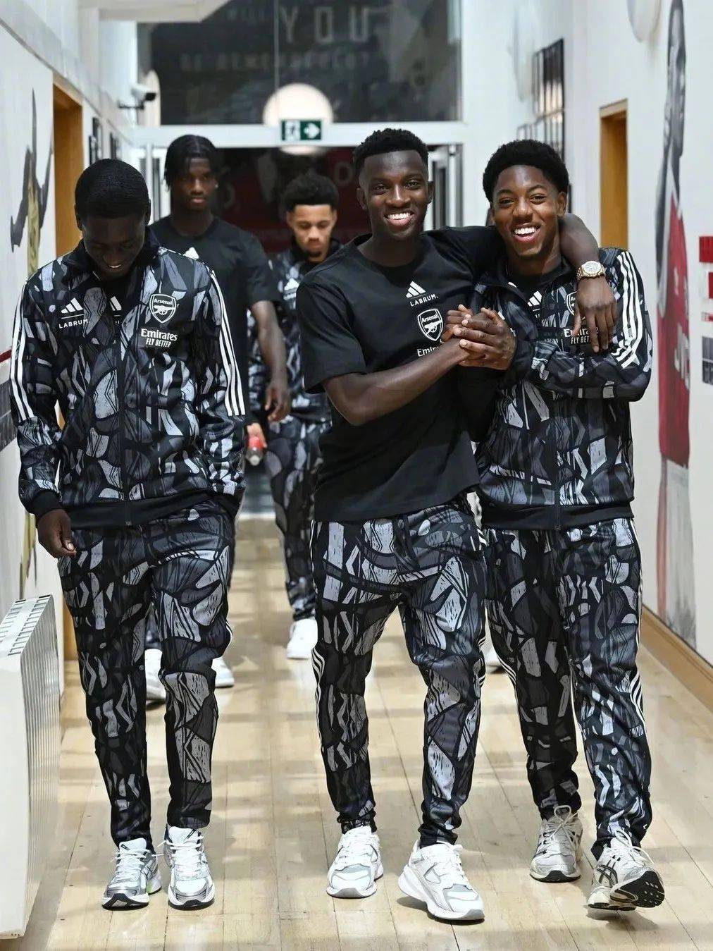 阿森纳新赛季争取联赛前四全力备战 阿森纳新赛季争取联赛前四全力备战